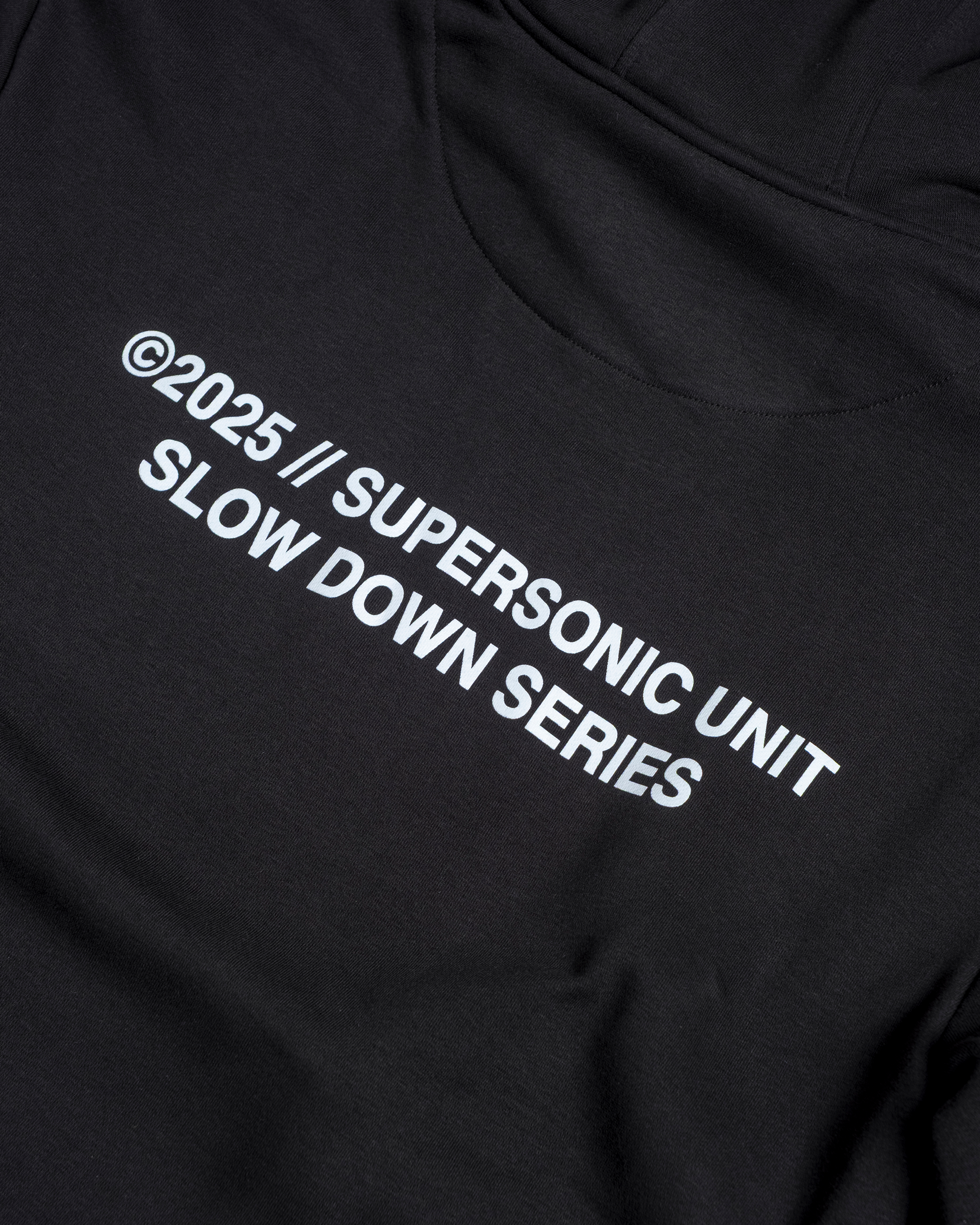 ČERNÁ MIKINA • S⭐️